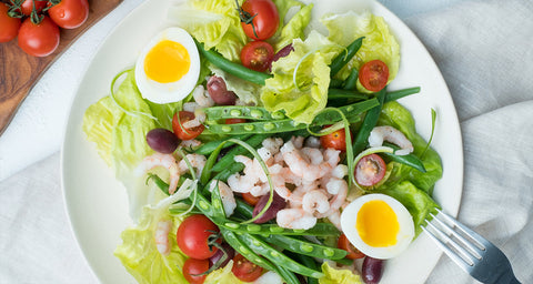 Salade niçoise aux crevettes nordiques